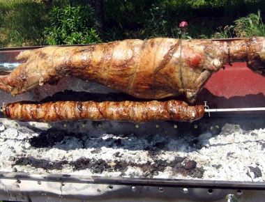 Αυτοί είναι οι 3 καλύτεροι τρόποι για να φάτε ... τζάμπα αρνί το Πάσχα!